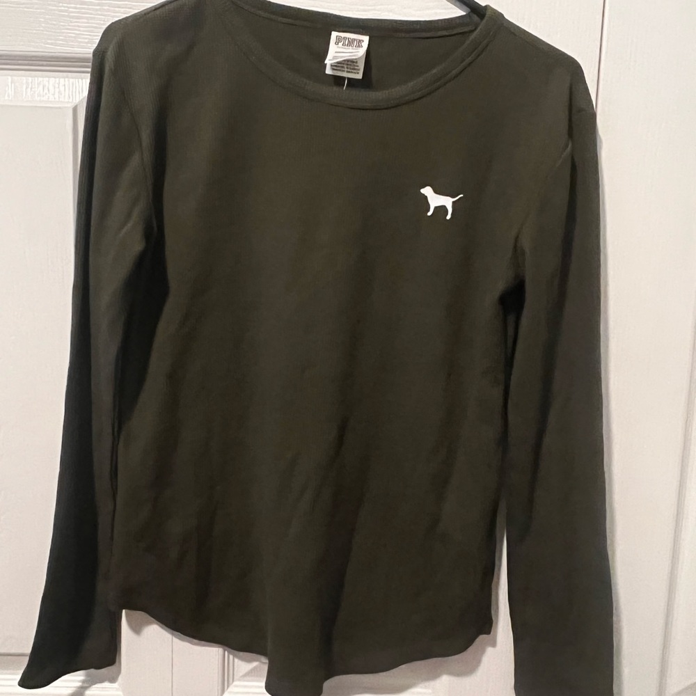 Womens pink Victoria’s Secret long sleeve thermal shirt. NWT